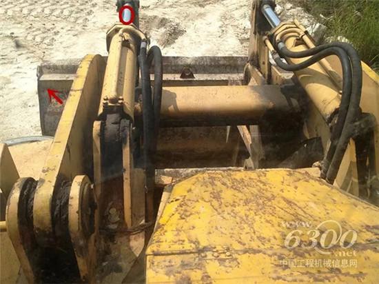 老鏟車因銷軸間隙過大，導(dǎo)致操作不到位？
