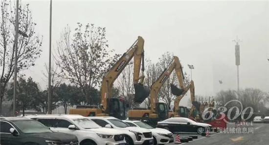 雷沃工程機(jī)械開(kāi)年訂機(jī)大爆