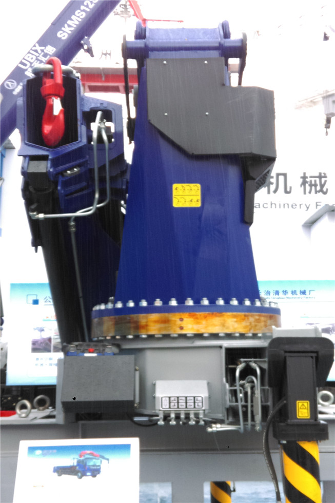 Bauma China 2016——長治清華機械廠展臺風(fēng)采