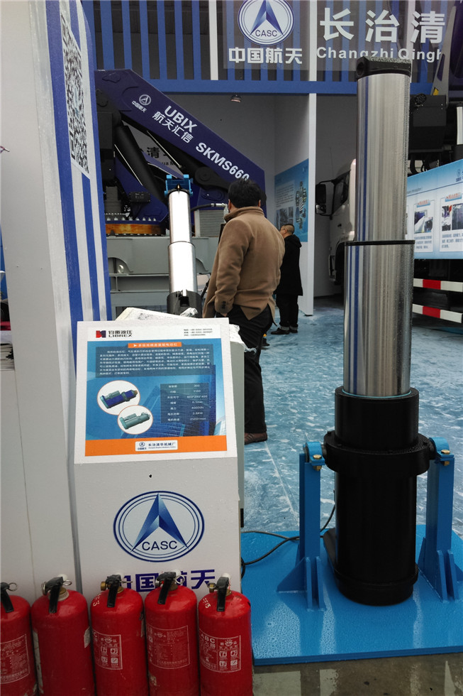Bauma China 2016——長治清華機械廠展臺風(fēng)采