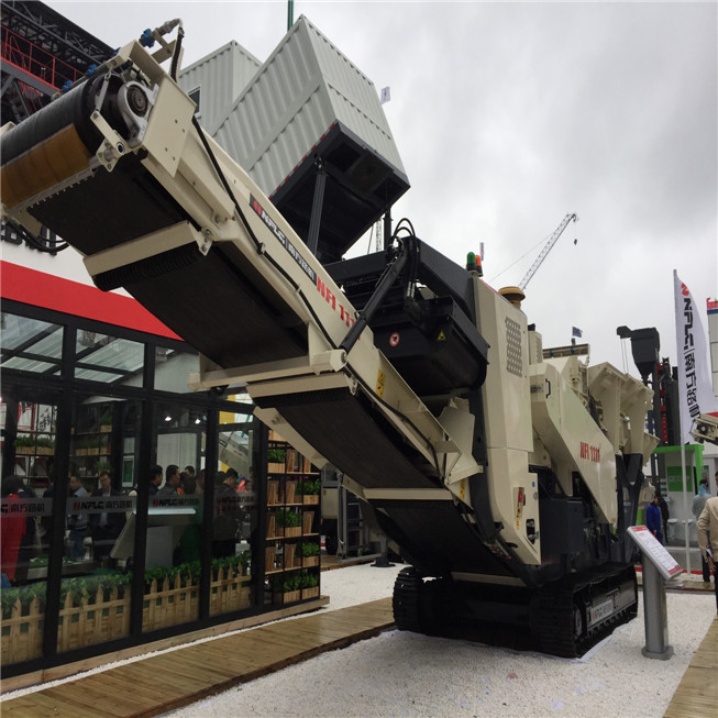 Bauma China 2016——福建南方路面機械有限公司展臺風(fēng)采