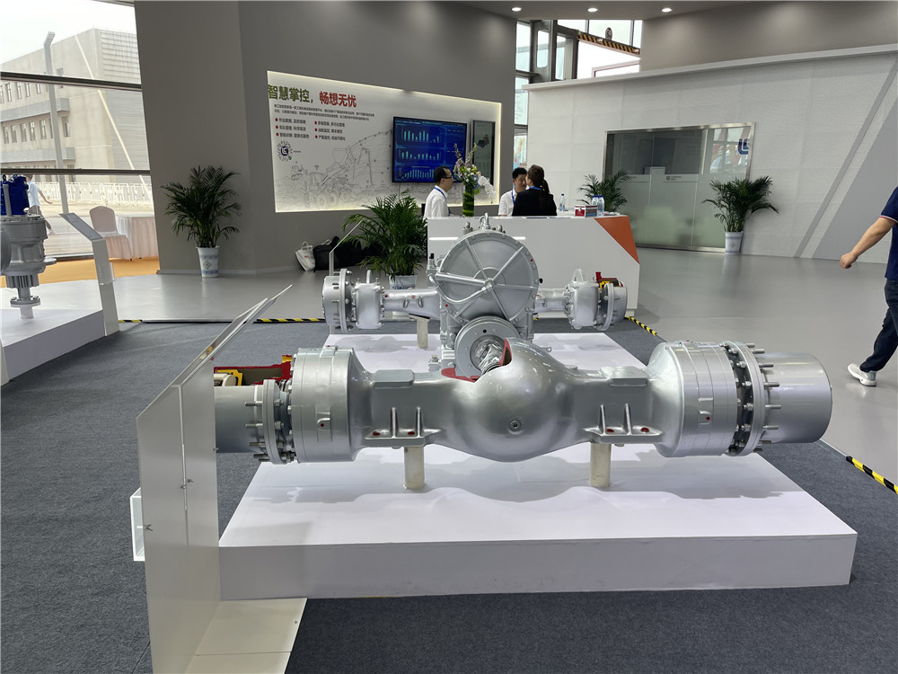 2023長沙國際工程機(jī)械展覽會(huì)展臺(tái)風(fēng)采：柳工