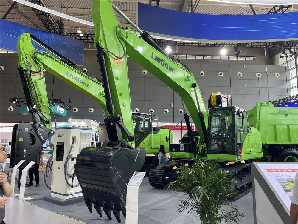 2023長沙國際工程機(jī)械展覽會(huì)展臺(tái)風(fēng)采：柳工