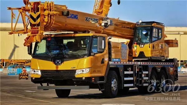 比賽用車——當前國內(nèi)吊裝界明星產(chǎn)品XCT25