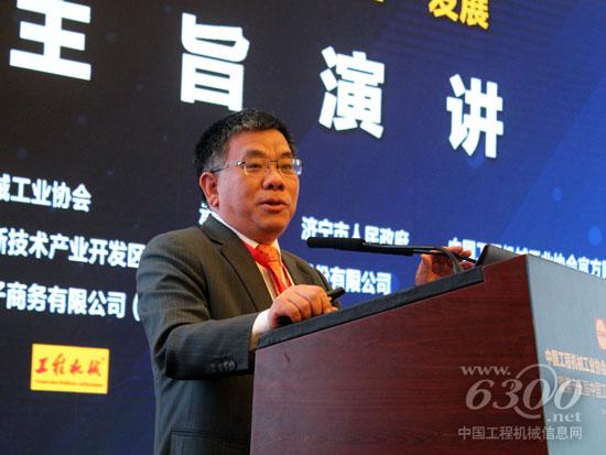 曾光安：既要抓住機(jī)遇 也需保持理性態(tài)度
