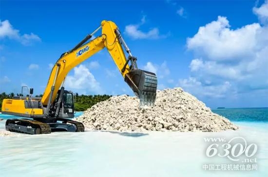 馬爾代夫 維拉島海濱浴場項(xiàng)目  徐工XE335C挖掘機(jī)