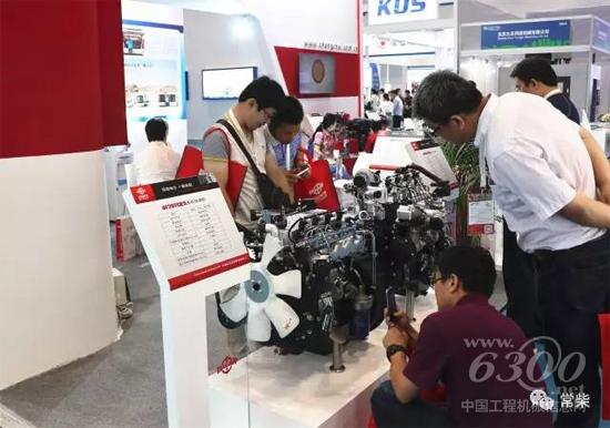 公司車用國五多缸機(jī)、4G33系列多缸機(jī)吸引眾多客商關(guān)注