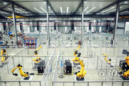 項目一期機器人及成套設備產能達9000臺/套，完全建成后預計產能將提升8倍，交貨周期縮短6成