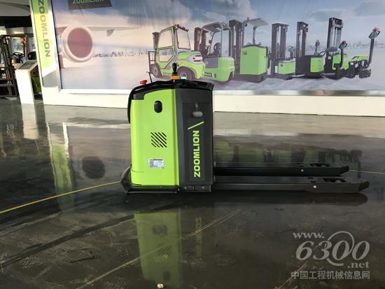 中聯(lián)重科工業(yè)車輛公司TB20V1系列AGV搬運叉車