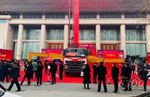 鄭州站，所有客戶一起欣賞三一<a href=http://product.d1cm.com/bengche/ target=_blank>泵車</a>